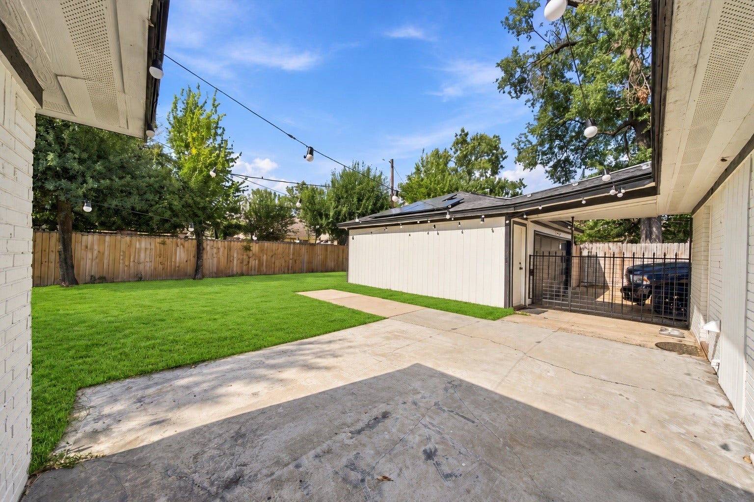 326 Kingscourt Drive, Houston, TX 77015 326 Kingscourt Drive, Houston, TX 77015