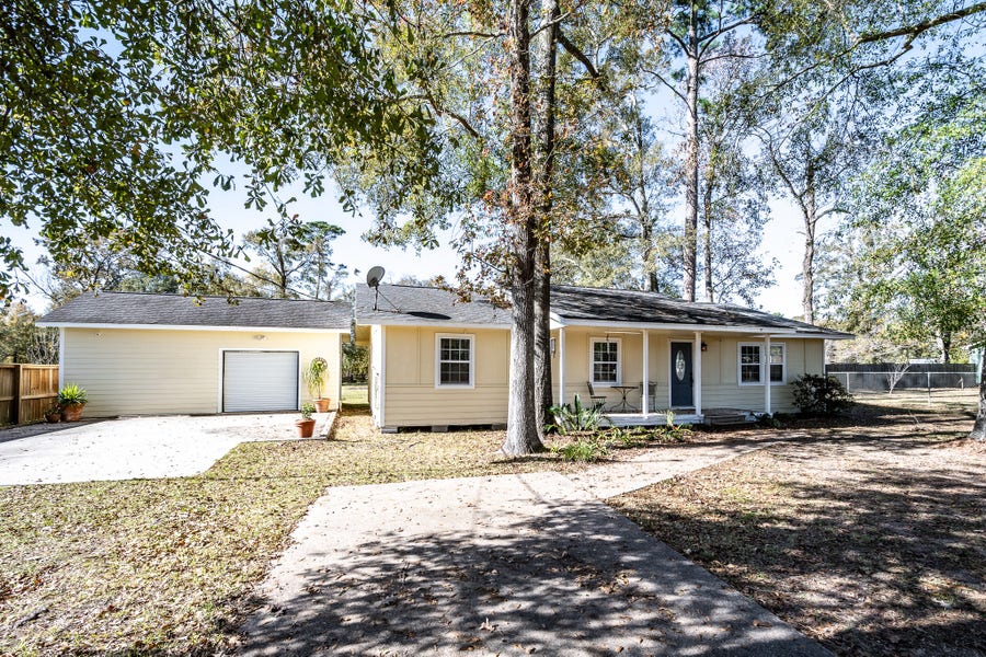 Property photo for 11620 Fostoria Road, Cleveland, TX