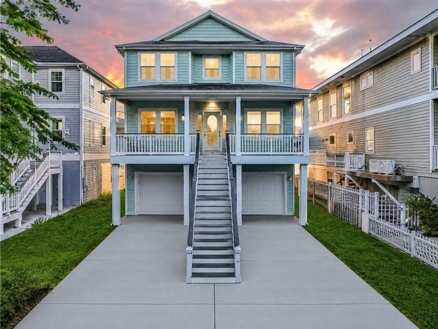 Property photo for 1515 Bayou Shore Drive, Galveston, TX