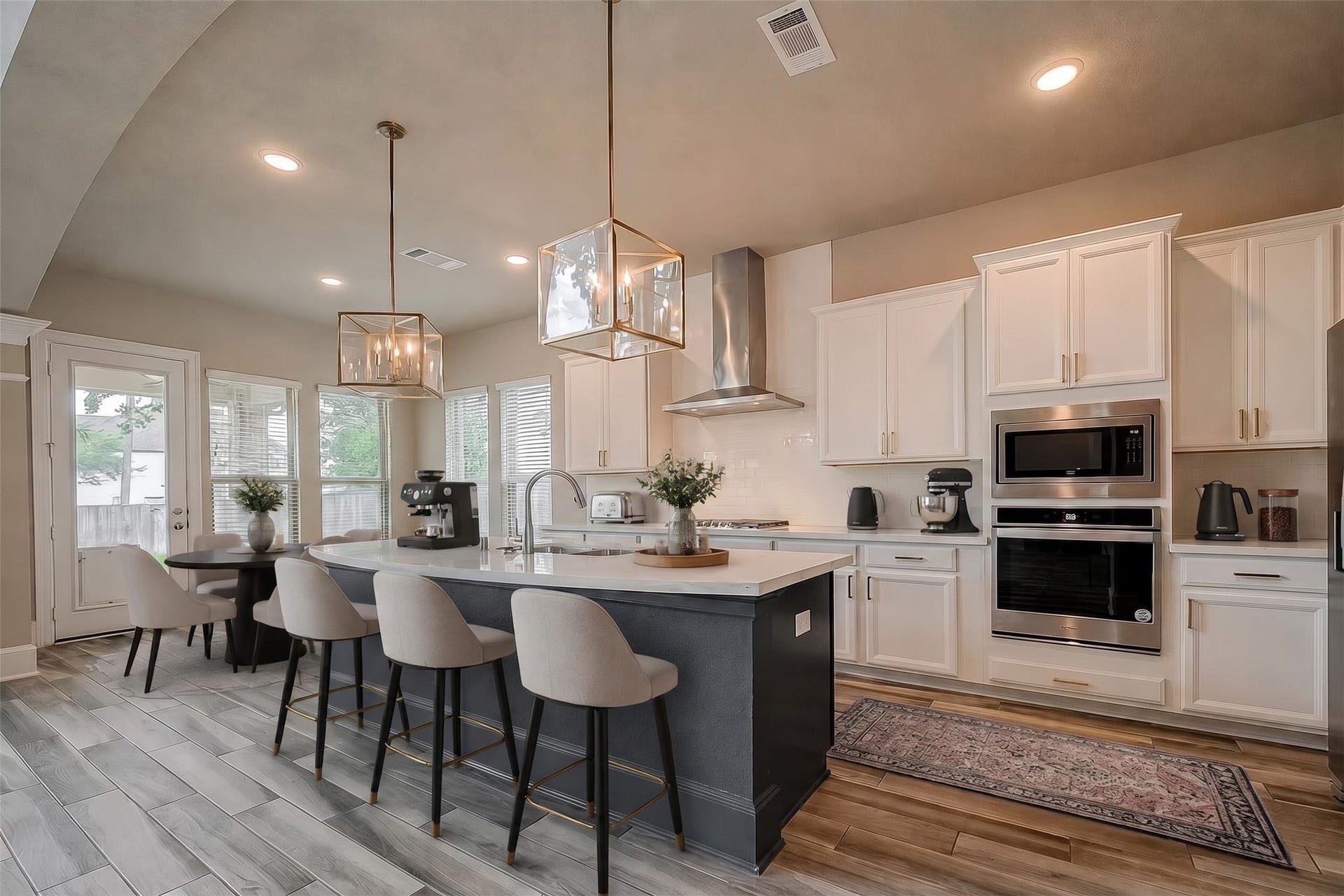 115 N Winter Sunrise Circle, Tomball, TX 77375