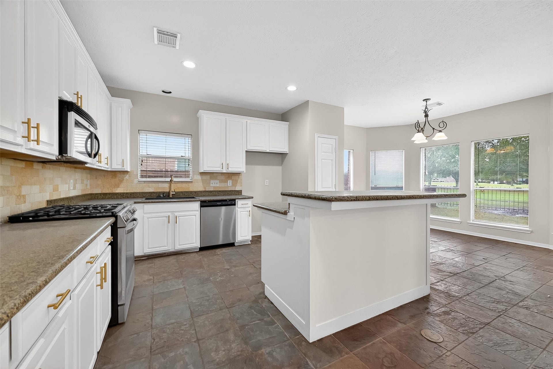 21519 San Marino Drive, Katy, TX 77450 21519 San Marino Drive, Katy, TX 77450