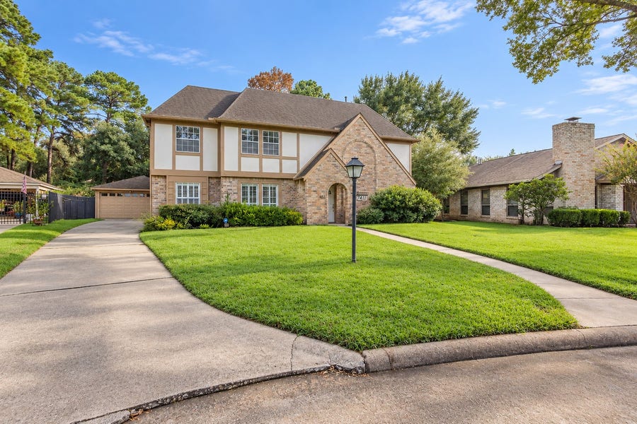 Property photo for 7411 Bairnsdale Lane, Houston, TX