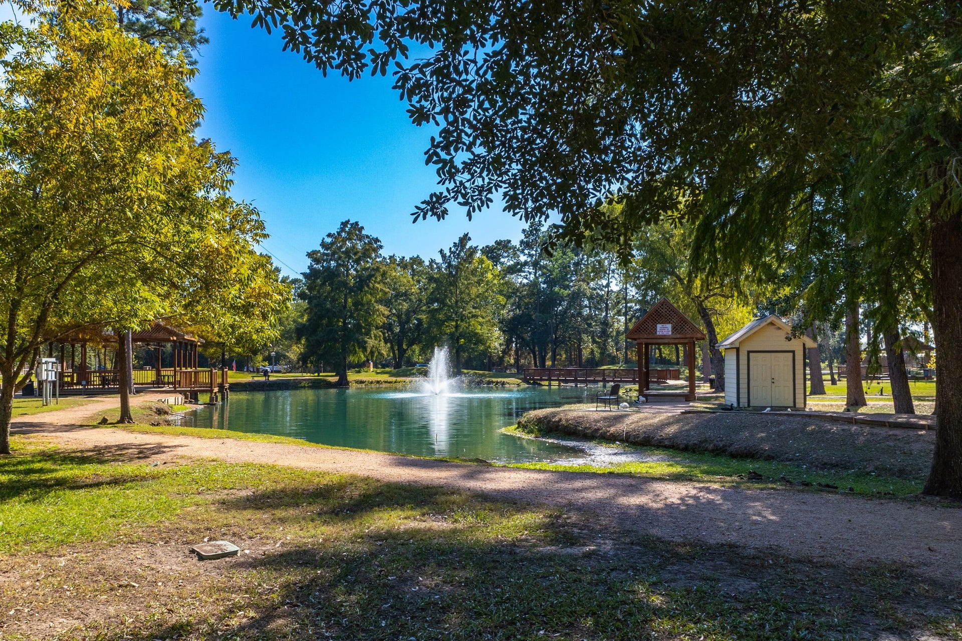 6506 Jadecrest Drive, Spring, TX 77389 community walking trail with duck pond