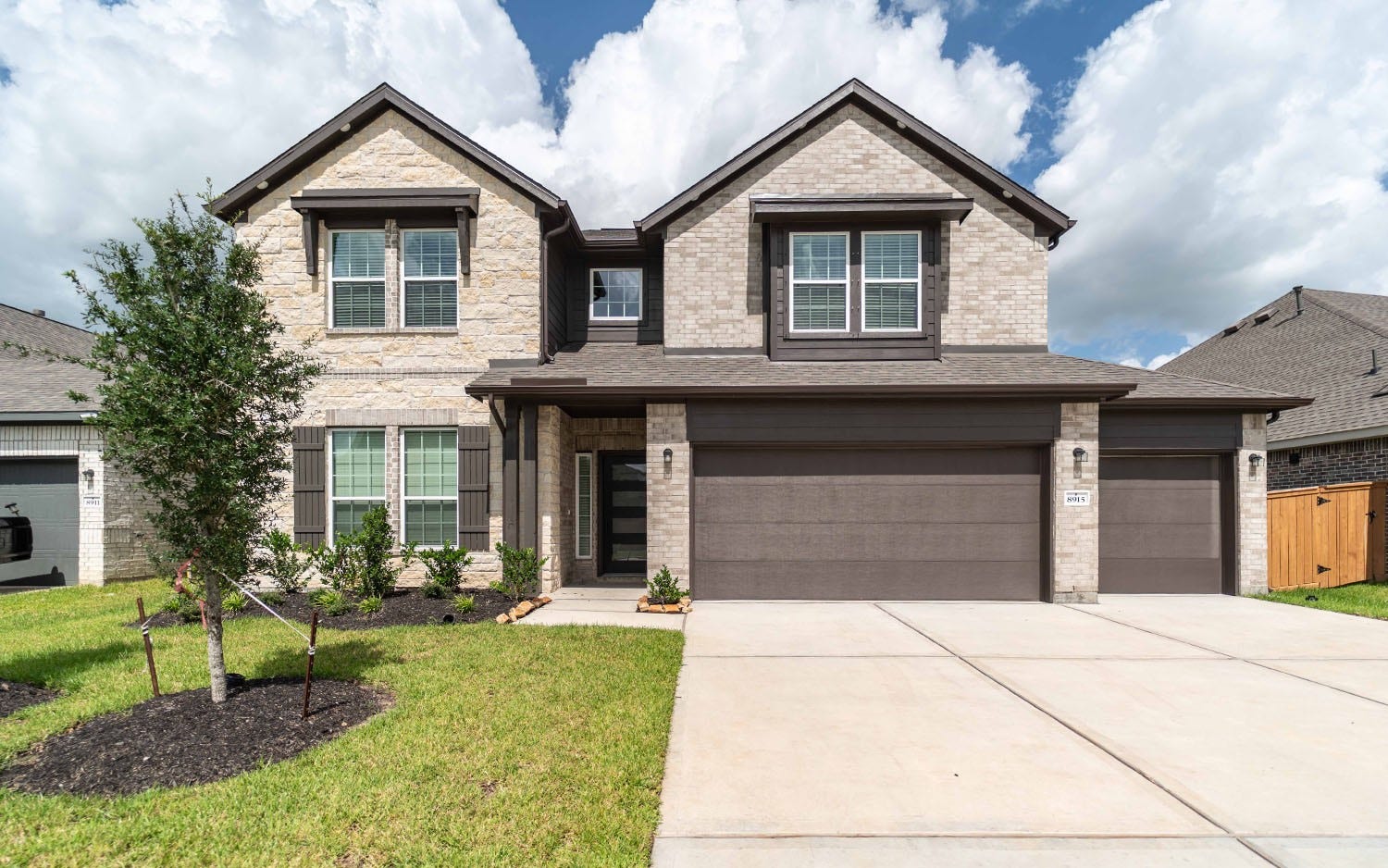 8915 Rose Jade Drive, Iowa Colony, TX 77583 8915 Rose Jade Drive, Iowa Colony, TX 77583
