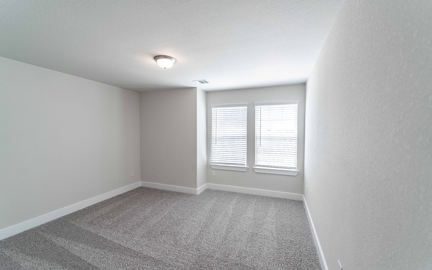 8915 Rose Jade Drive, Iowa Colony, TX 77583 8915 Rose Jade Drive, Iowa Colony, TX 77583