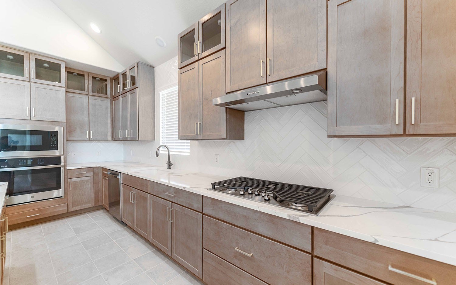8915 Rose Jade Drive, Iowa Colony, TX 77583 8915 Rose Jade Drive, Iowa Colony, TX 77583