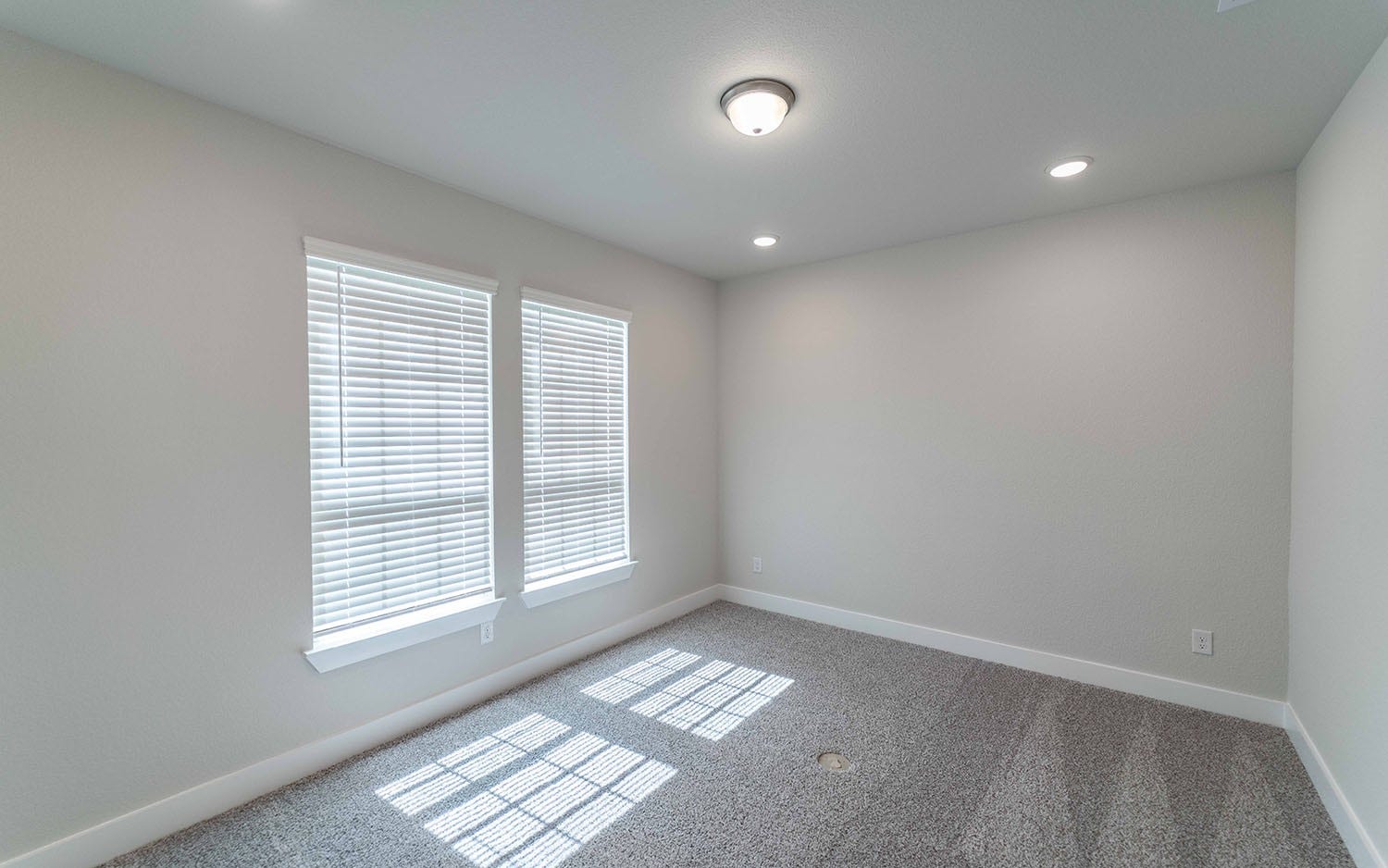 8915 Rose Jade Drive, Iowa Colony, TX 77583 8915 Rose Jade Drive, Iowa Colony, TX 77583