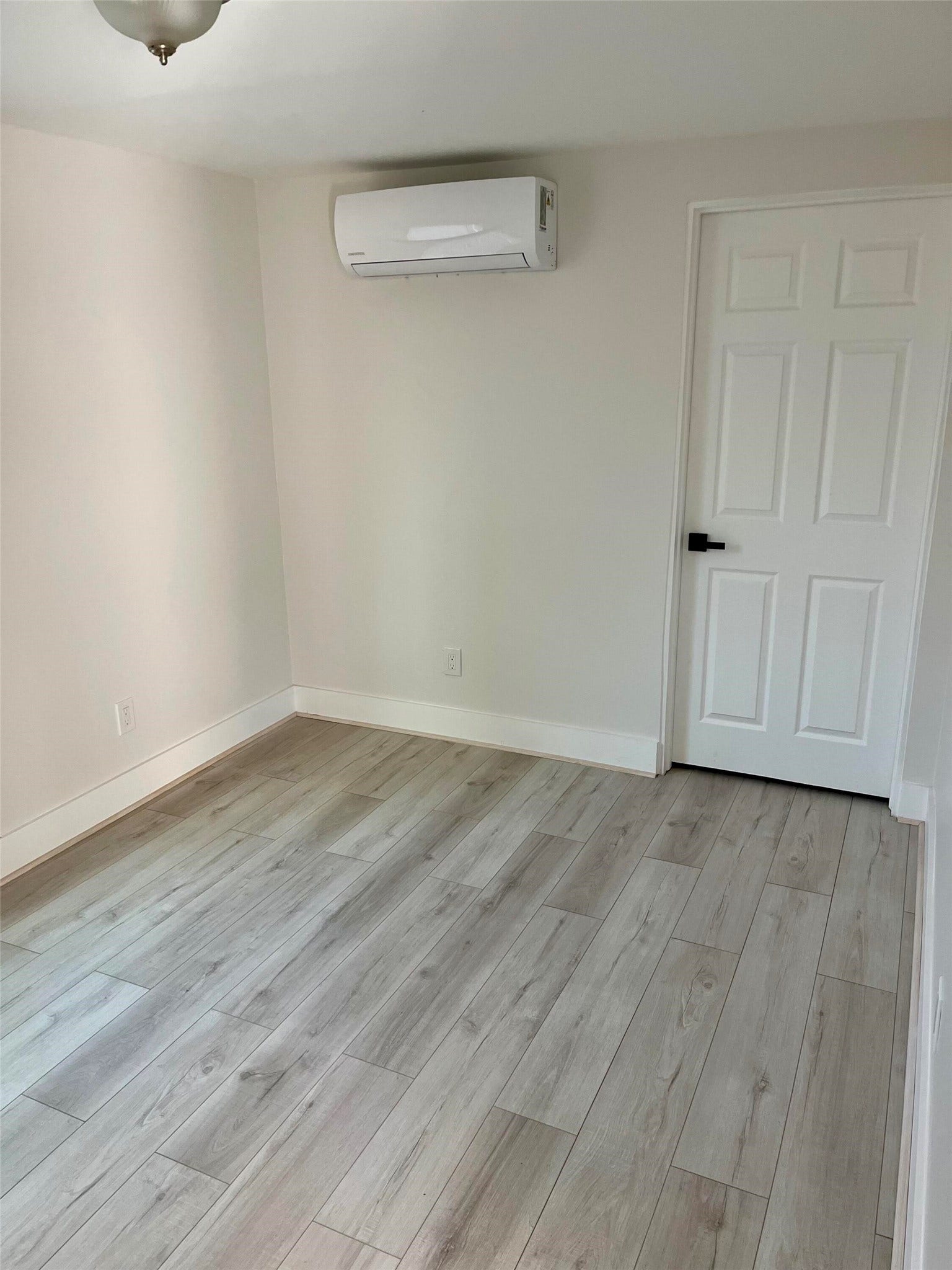 7201 Helmers Street, Houston, TX 77022 7201 Helmers Street, Houston, TX 77022