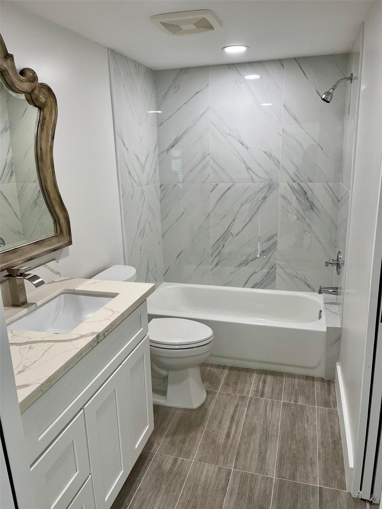 7201 Helmers Street, Houston, TX 77022 7201 Helmers Street, Houston, TX 77022