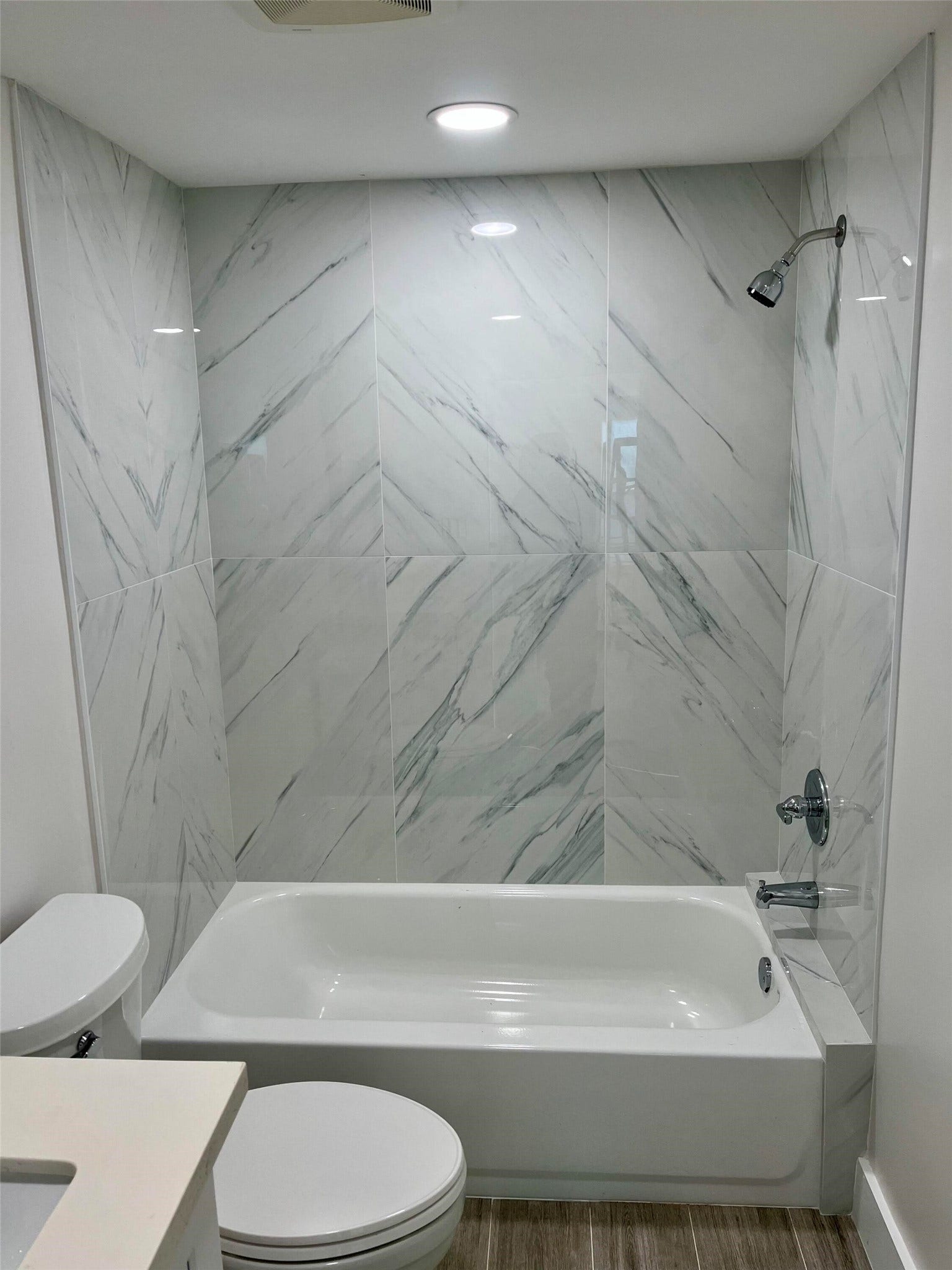 7201 Helmers Street, Houston, TX 77022 7201 Helmers Street, Houston, TX 77022