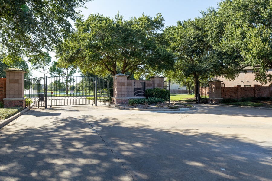 Property photo for 15111 Black Falls Lane, Sugar Land, TX