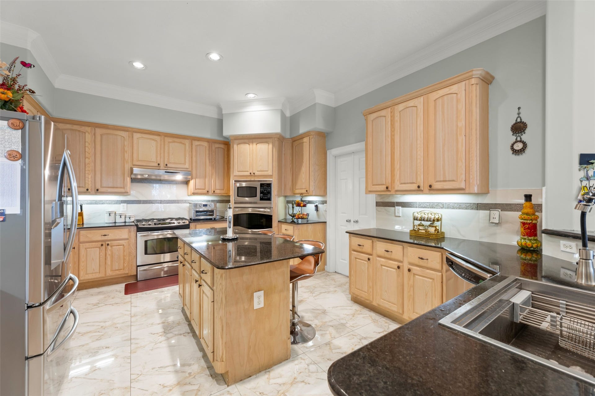 15111 Black Falls Lane, Sugar Land, TX 77498 15111 Black Falls Lane, Sugar Land, TX 77498
