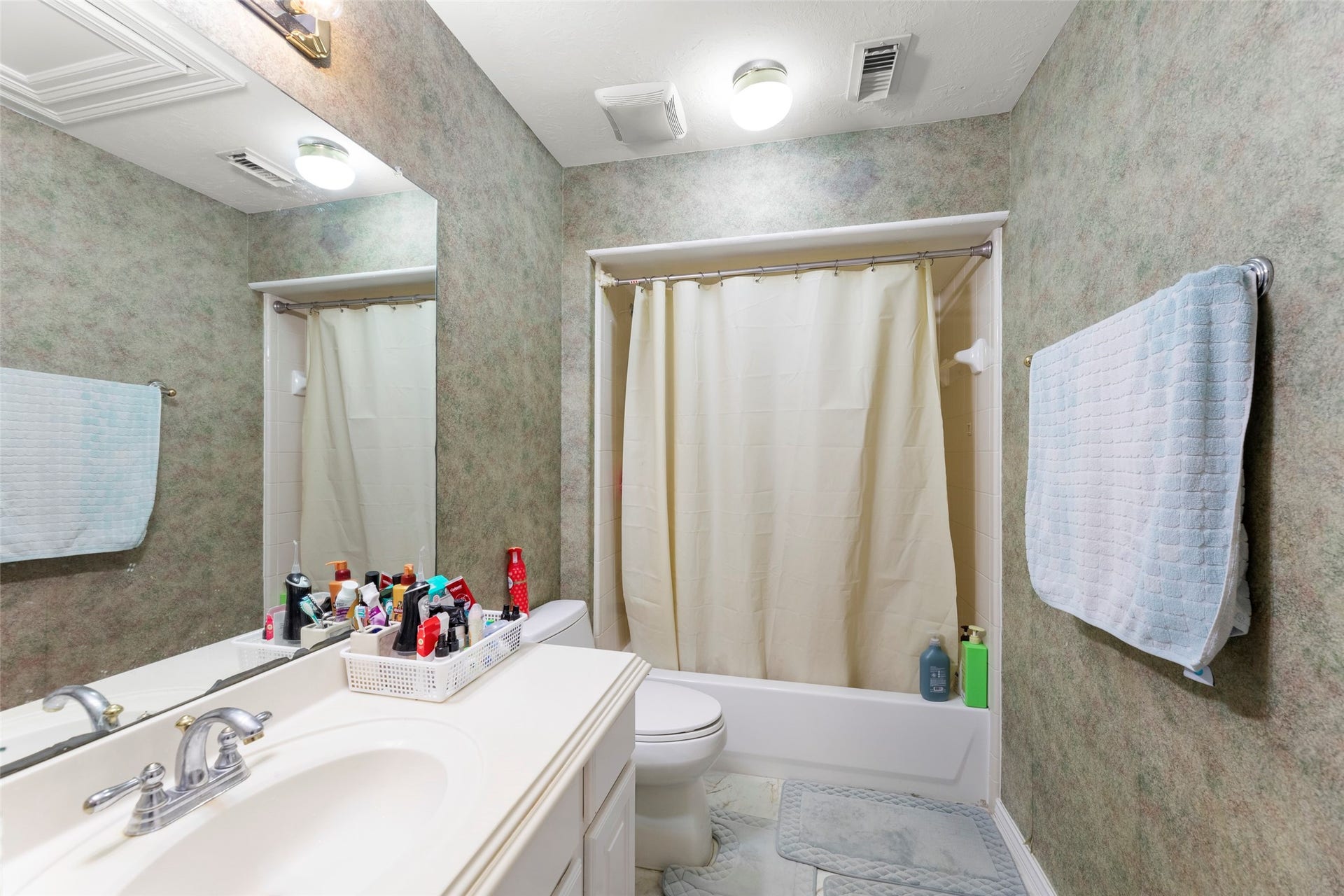 15111 Black Falls Lane, Sugar Land, TX 77498 15111 Black Falls Lane, Sugar Land, TX 77498