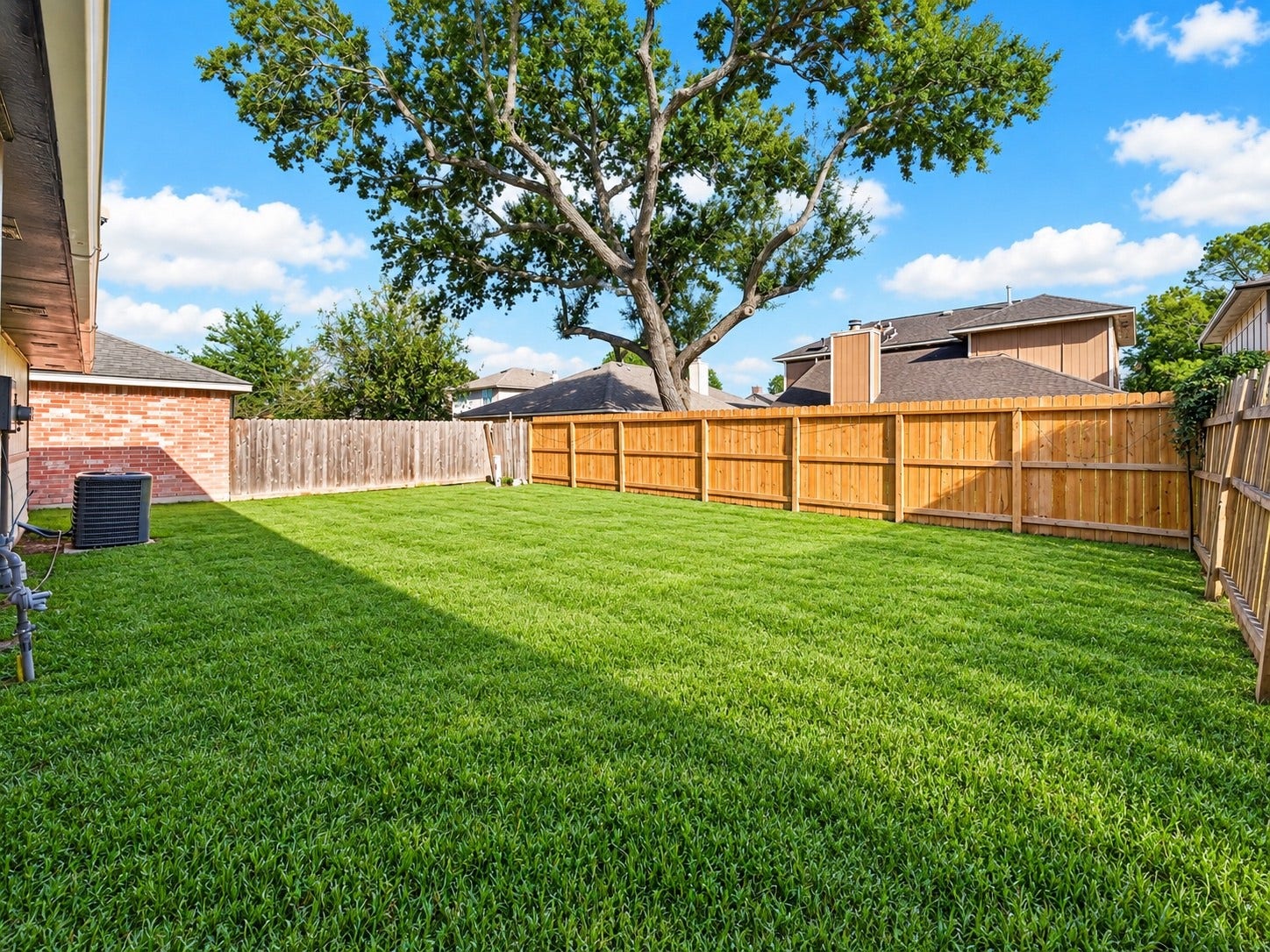 2031 Hickory Glen Drive, Missouri City, TX 77489