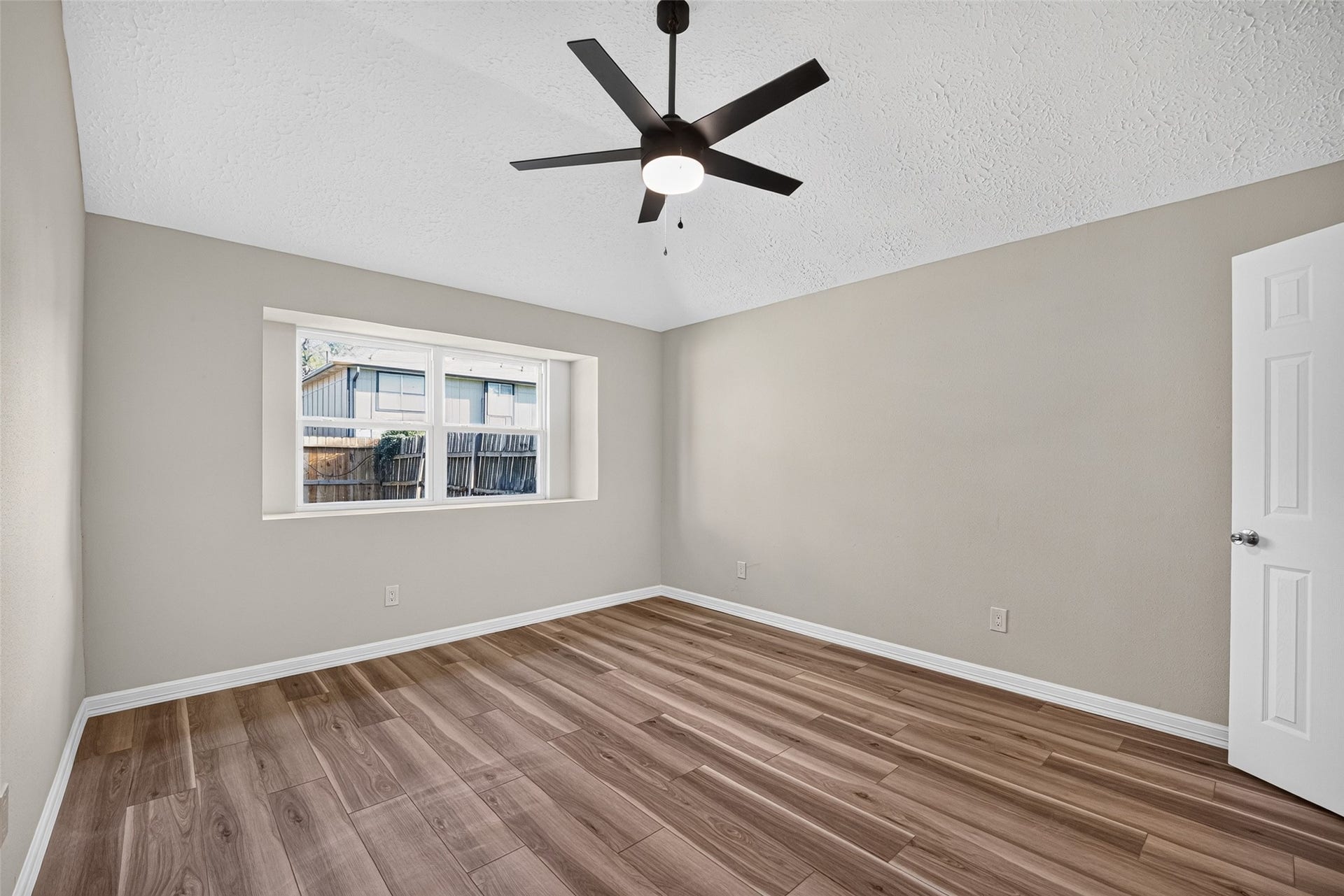 2031 Hickory Glen Drive, Missouri City, TX 77489