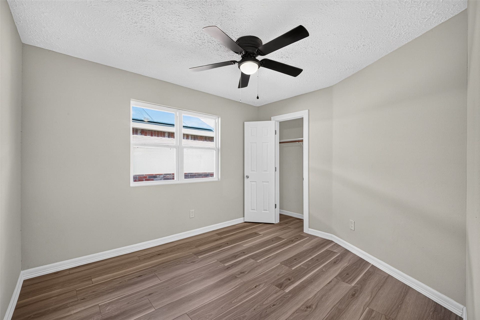 2031 Hickory Glen Drive, Missouri City, TX 77489