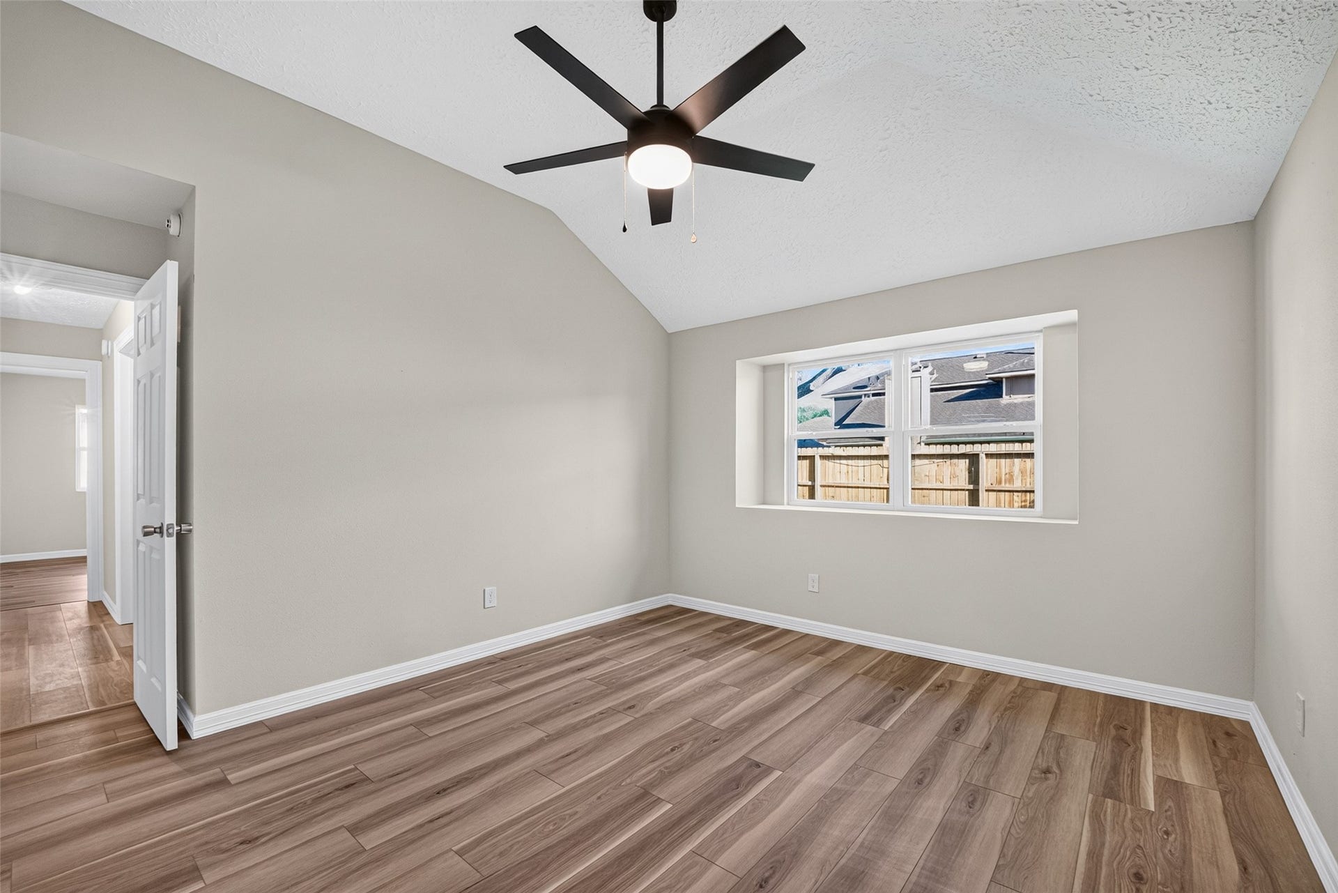2031 Hickory Glen Drive, Missouri City, TX 77489