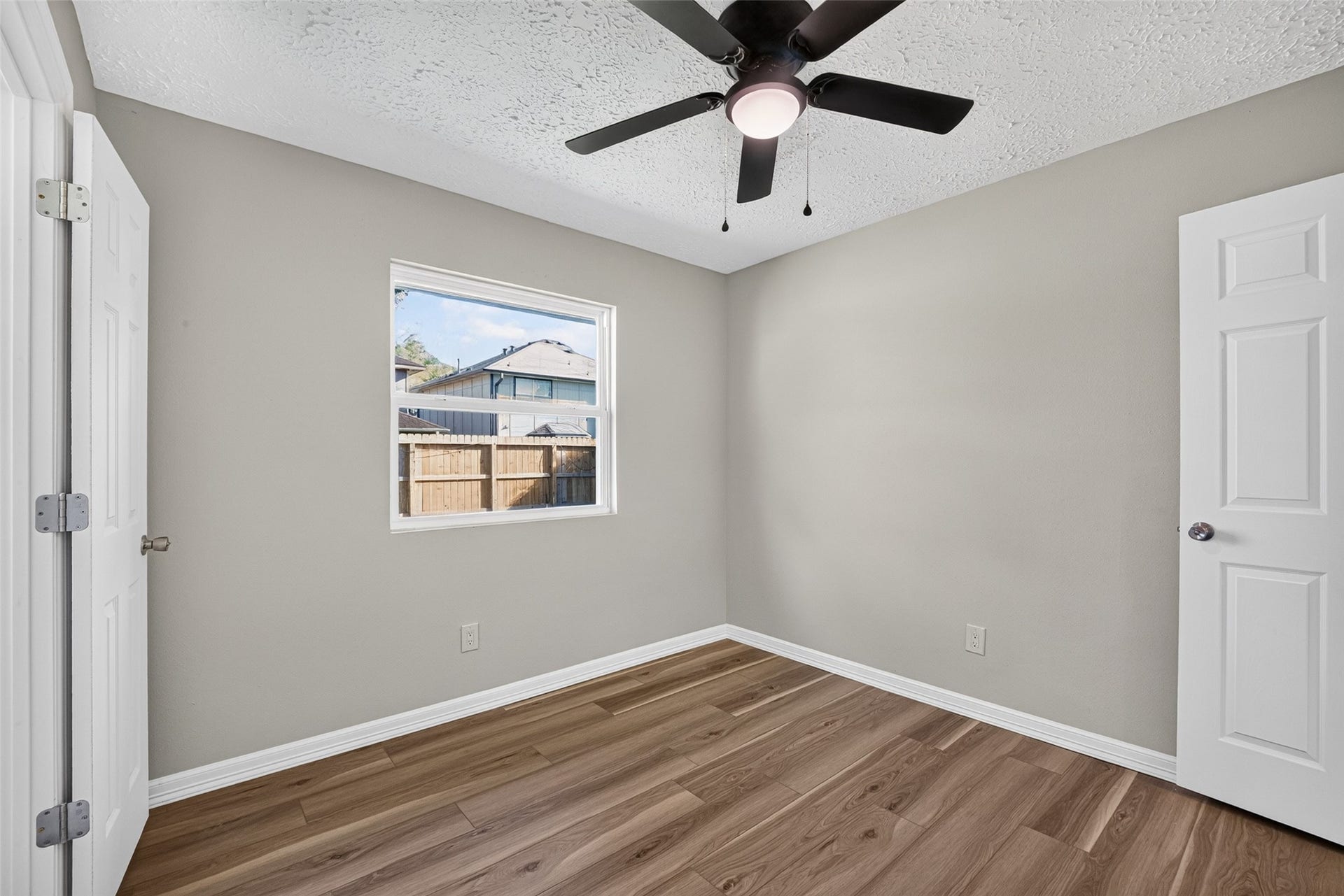 2031 Hickory Glen Drive, Missouri City, TX 77489