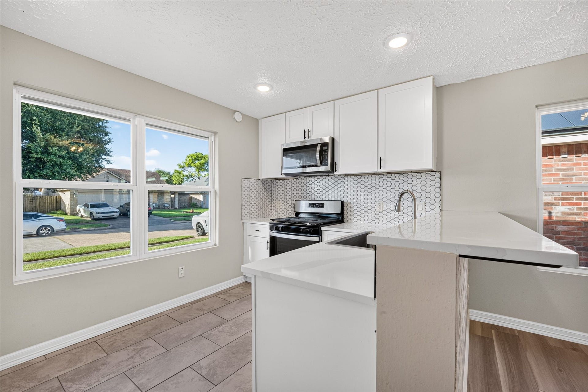2031 Hickory Glen Drive, Missouri City, TX 77489