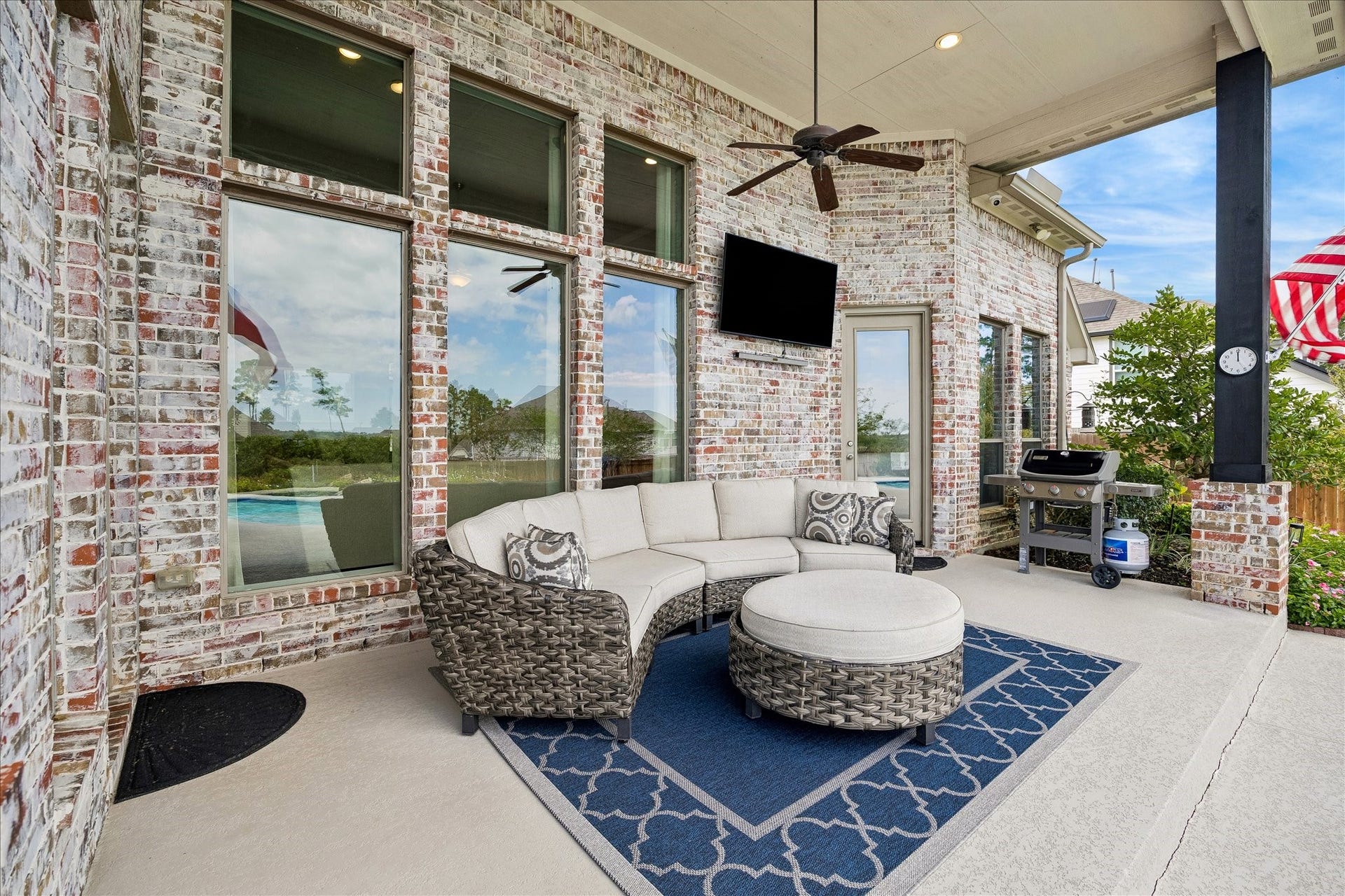 40873 Wesson Lane, Magnolia, TX 77354 Expansive Covered Back Patio