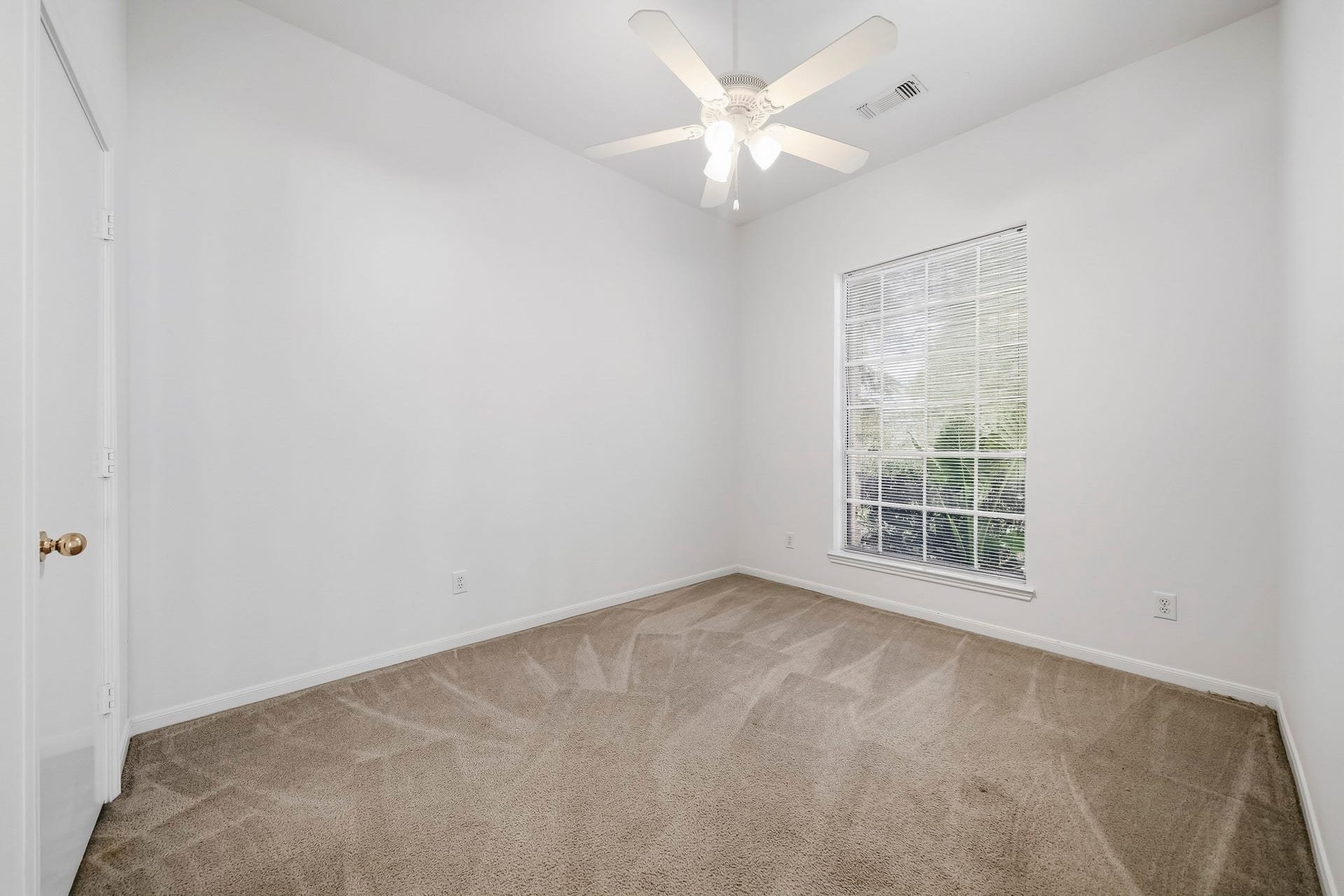 16831 Dunbar Grove Ct, Sugar Land, TX 77498 Another view of Bedroom #4 highlights its spacious layout and large window for natural light.