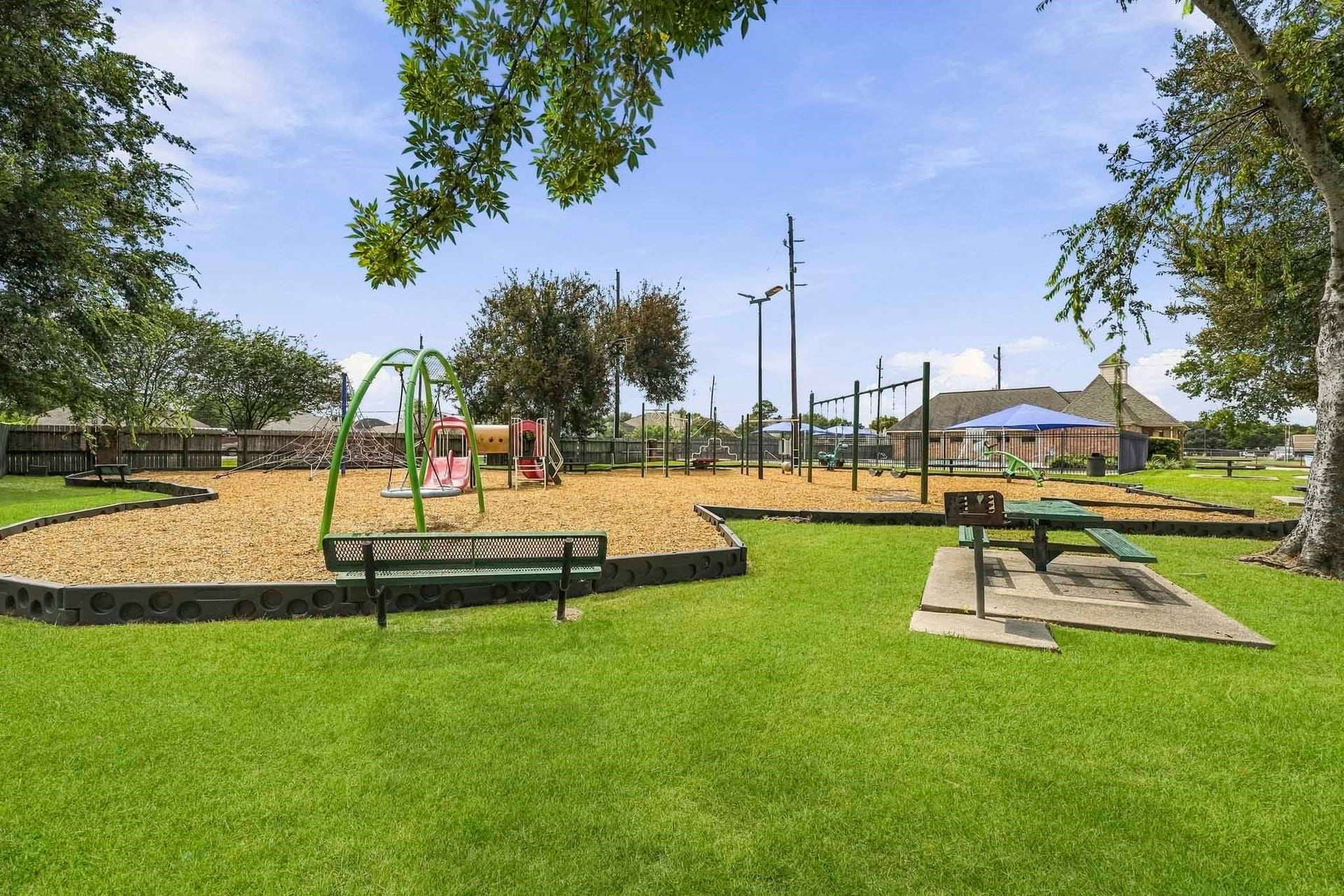 16831 Dunbar Grove Ct, Sugar Land, TX 77498 Summerfield residents can enjoy a neighborhood playground with swings, slides, picnic tables, barbecue grills and plenty of room for outdoor fun.
