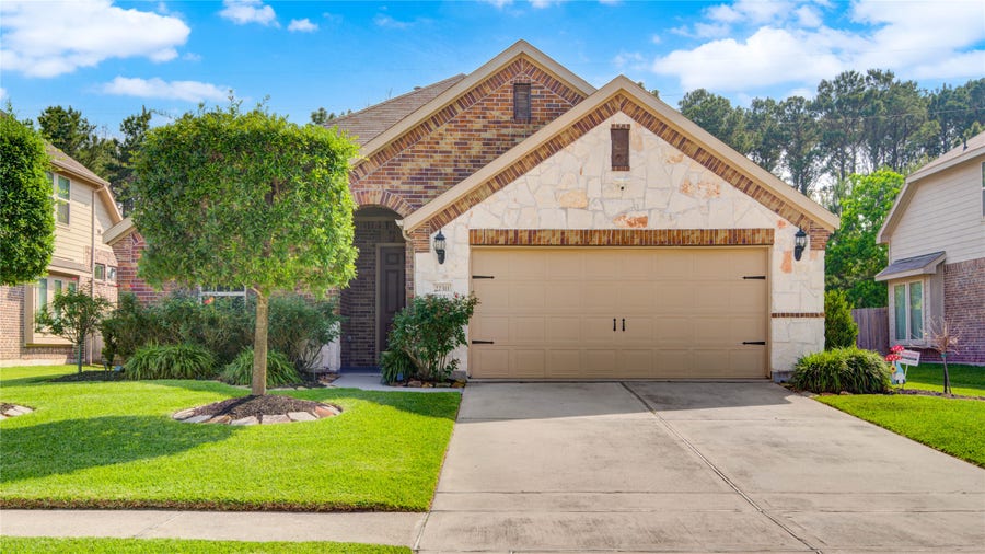 Property photo for 22311 Whitecourt Drive, Tomball, TX