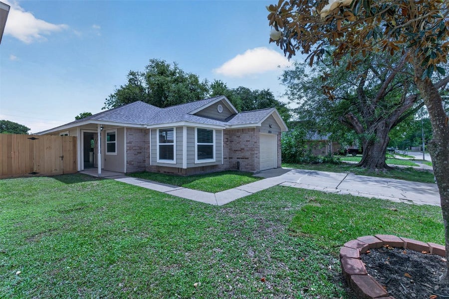 Property photo for 12534 Warrenwood Drive, Houston, TX