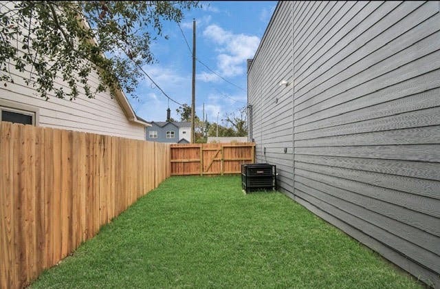 9315 Ashville Drive, #A B, Houston, TX 77051 9315 Ashville Drive, #A B, Houston, TX 77051