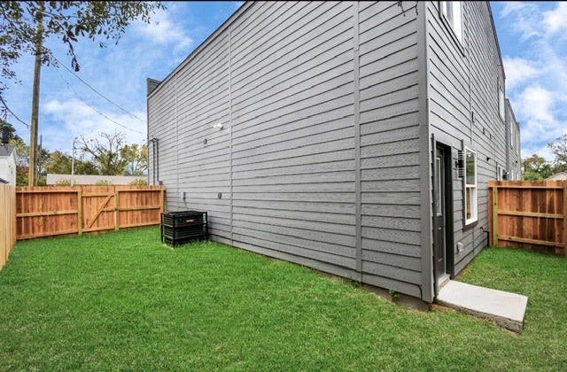 9315 Ashville Drive, #A B, Houston, TX 77051 9315 Ashville Drive, #A B, Houston, TX 77051