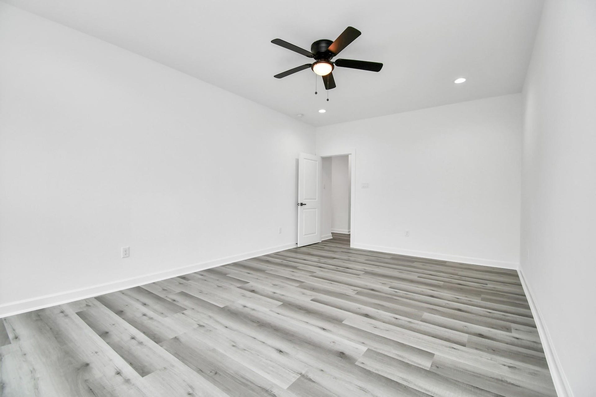 9315 Ashville Drive, #A B, Houston, TX 77051 Unit A