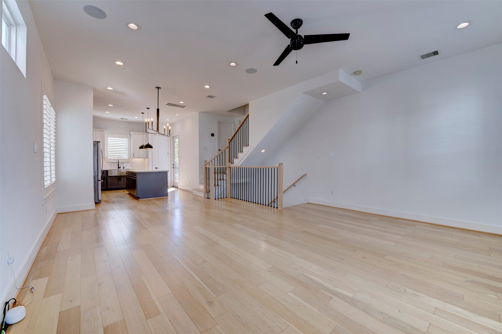 10910 Fire Creek Drive, Houston, TX 77043 10910 Fire Creek Drive, Houston, TX 77043