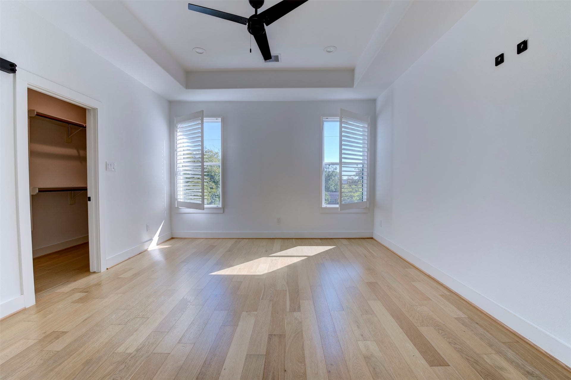 10910 Fire Creek Drive, Houston, TX 77043 10910 Fire Creek Drive, Houston, TX 77043