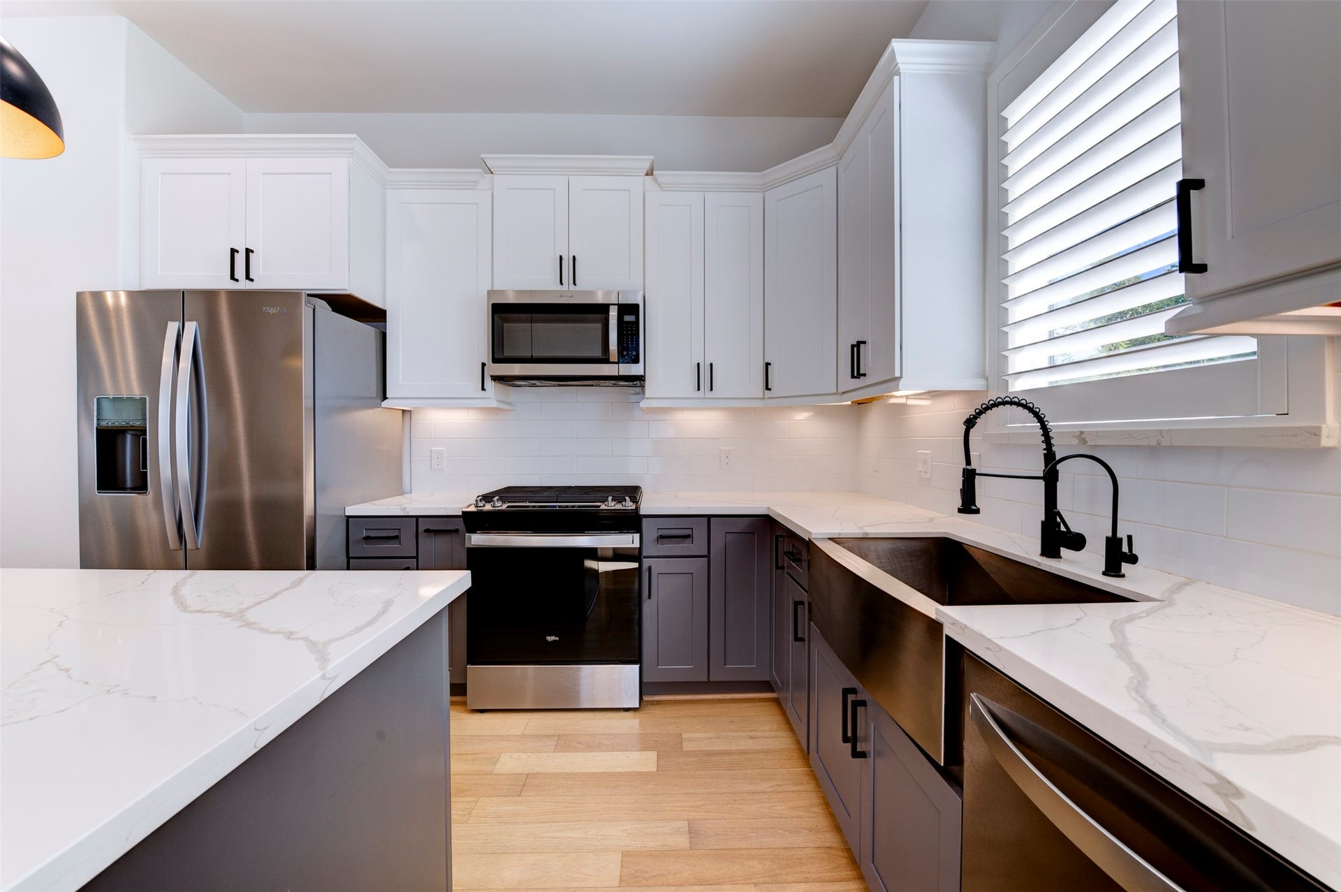 10910 Fire Creek Drive, Houston, TX 77043 10910 Fire Creek Drive, Houston, TX 77043