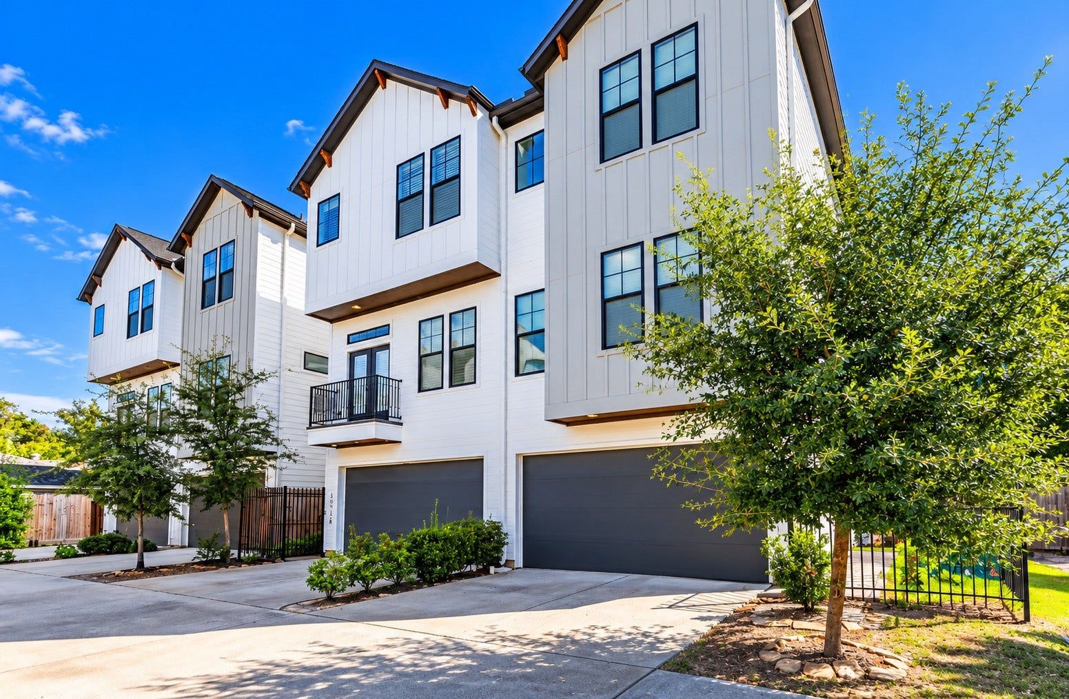 10910 Fire Creek Drive, Houston, TX 77043 10910 Fire Creek Drive, Houston, TX 77043