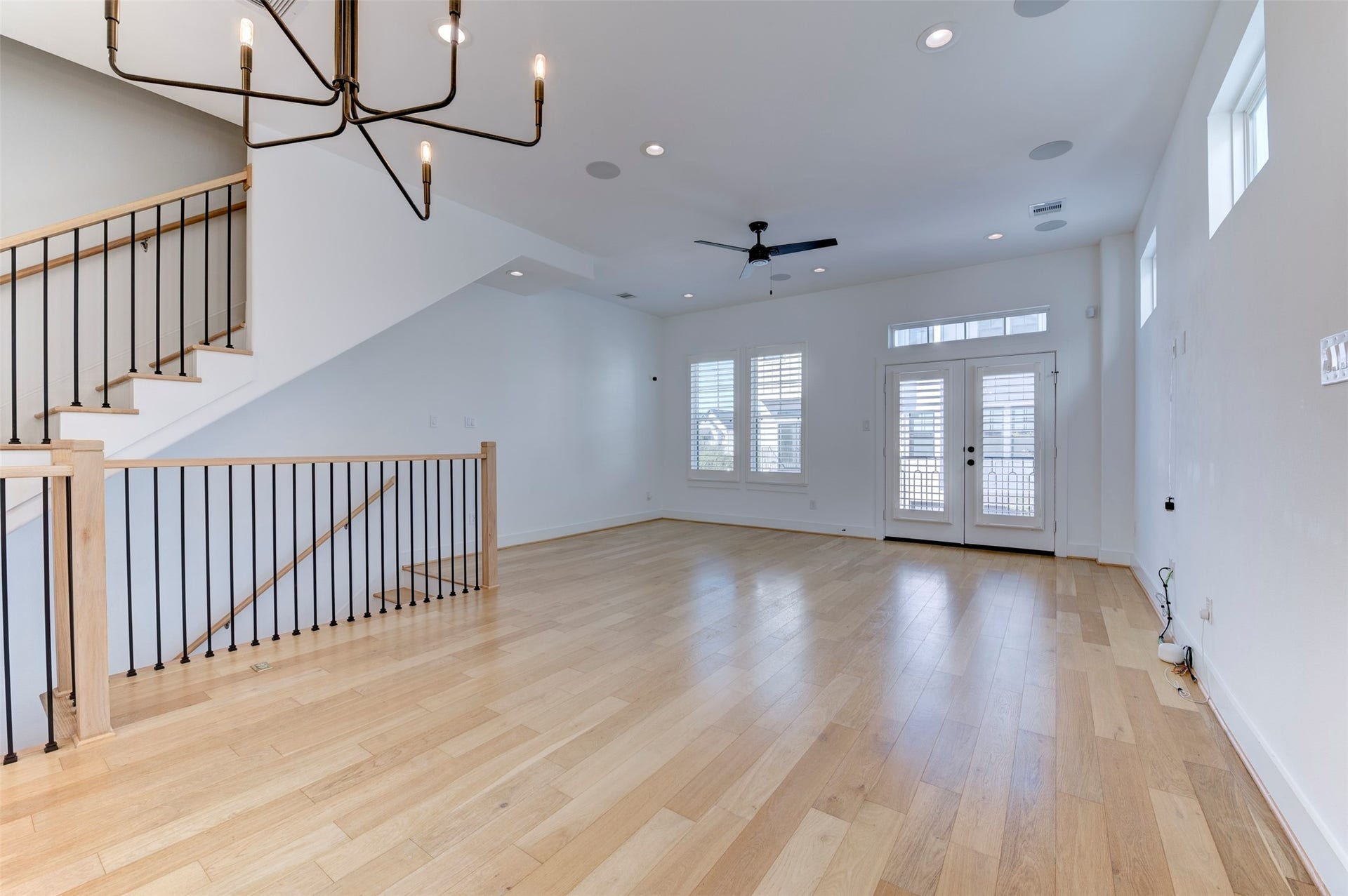 10910 Fire Creek Drive, Houston, TX 77043 10910 Fire Creek Drive, Houston, TX 77043