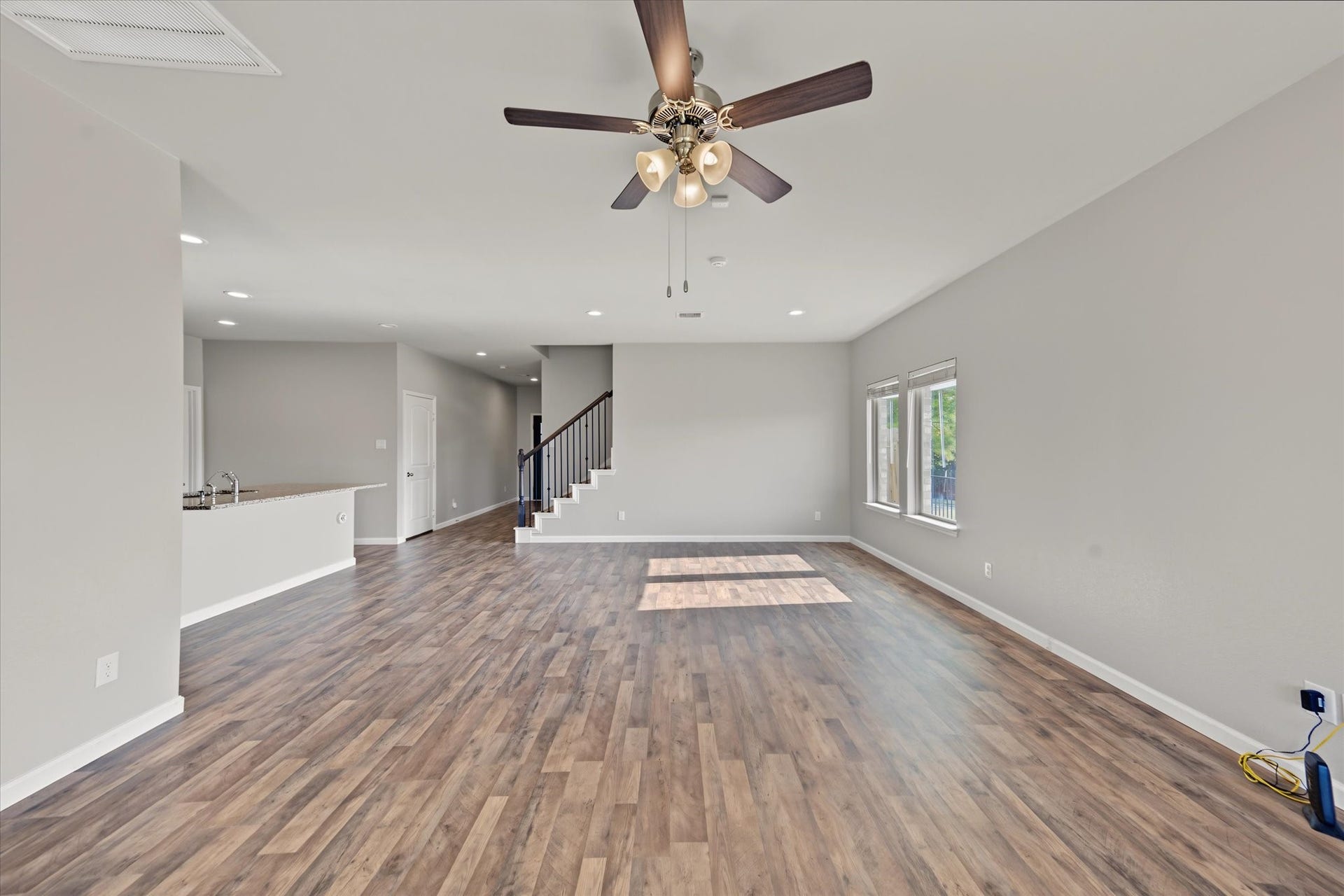 6042 Dulcina Court, Conroe, TX 77304 6042 Dulcina Court, Conroe, TX 77304