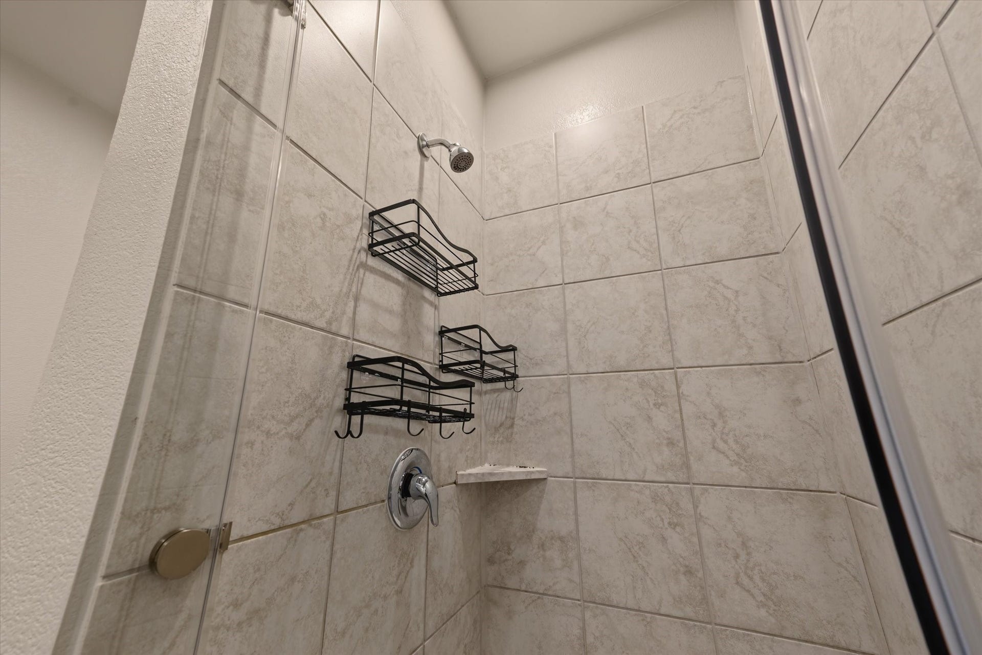 6042 Dulcina Court, Conroe, TX 77304 6042 Dulcina Court, Conroe, TX 77304