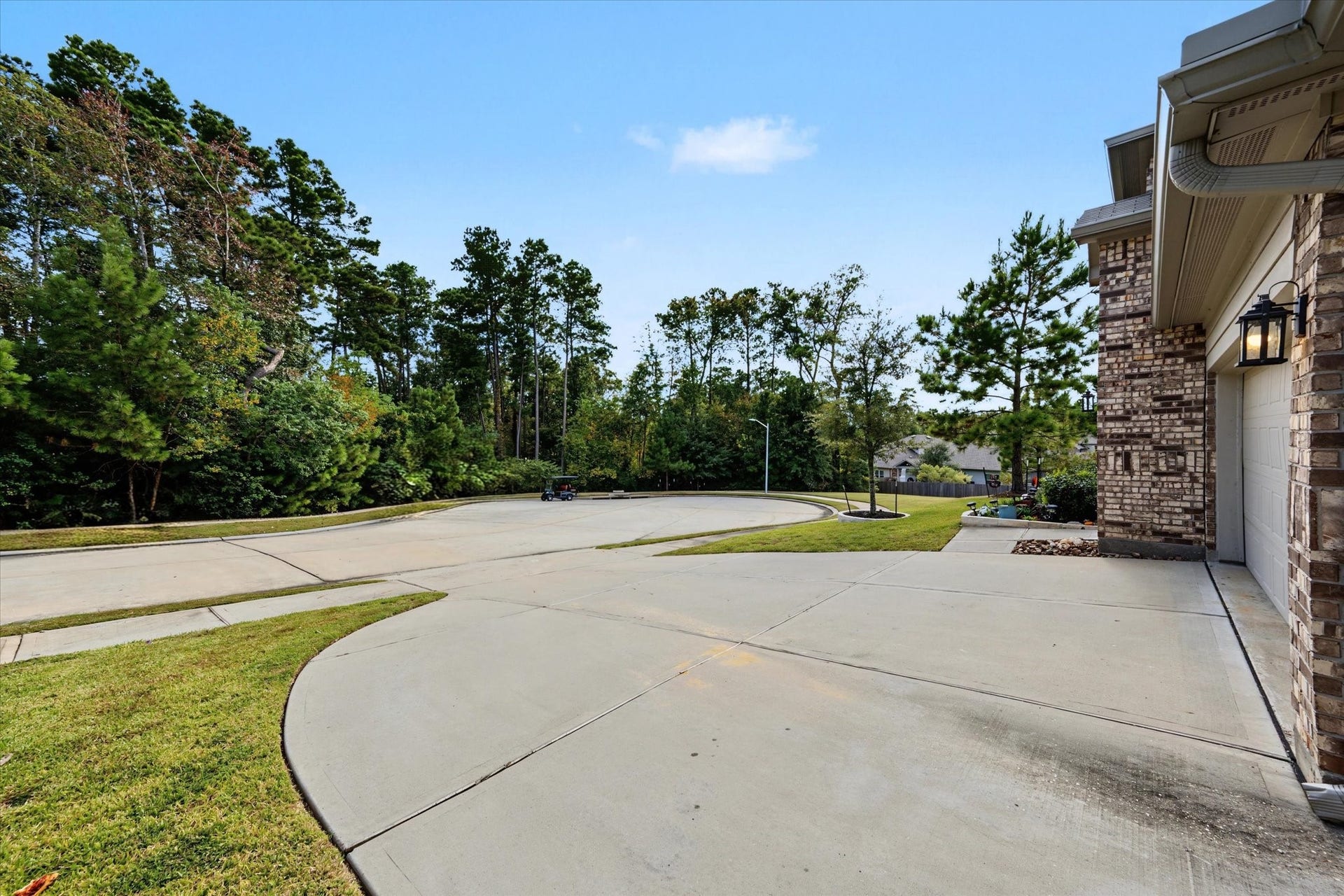 6042 Dulcina Court, Conroe, TX 77304 6042 Dulcina Court, Conroe, TX 77304