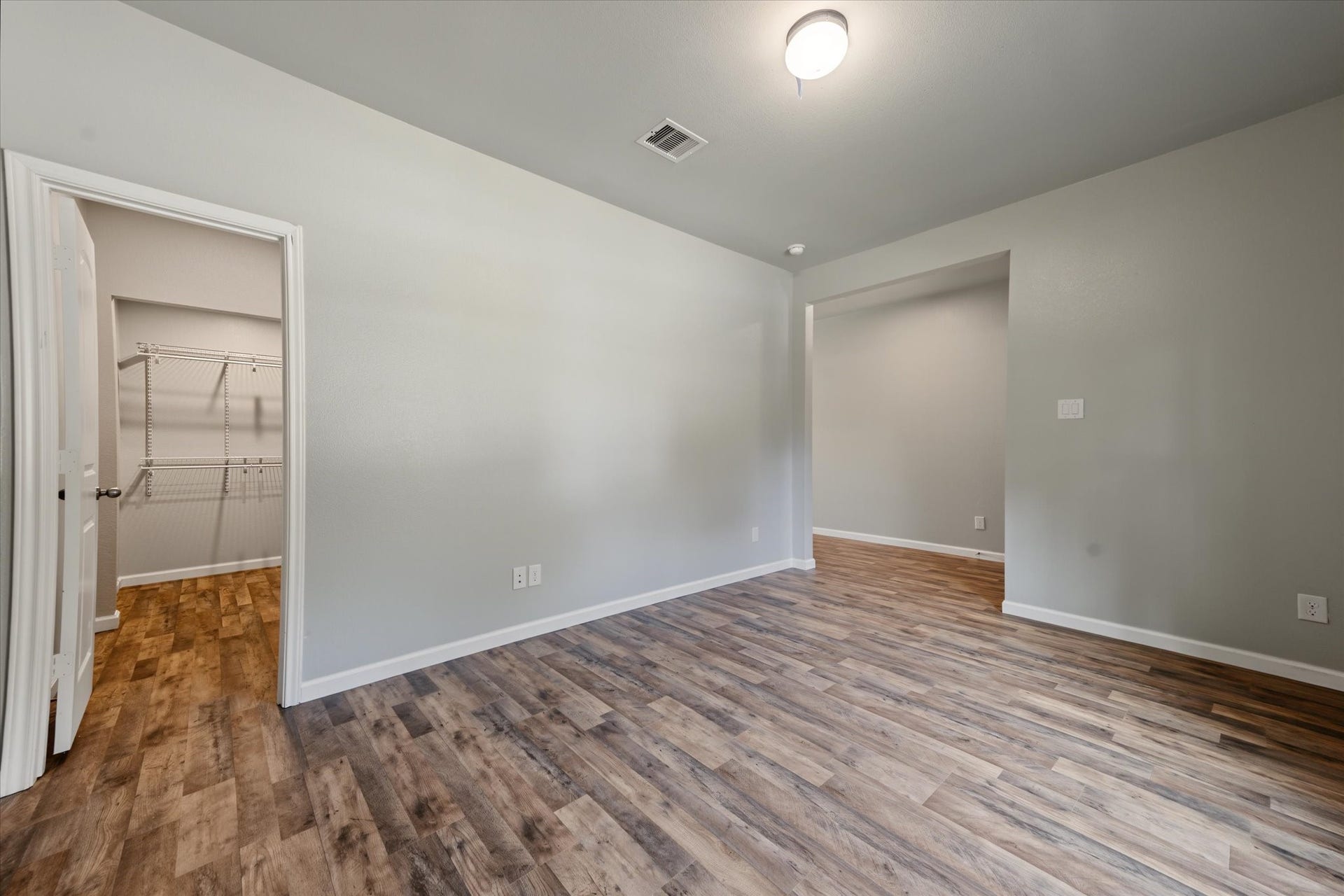 6042 Dulcina Court, Conroe, TX 77304 6042 Dulcina Court, Conroe, TX 77304