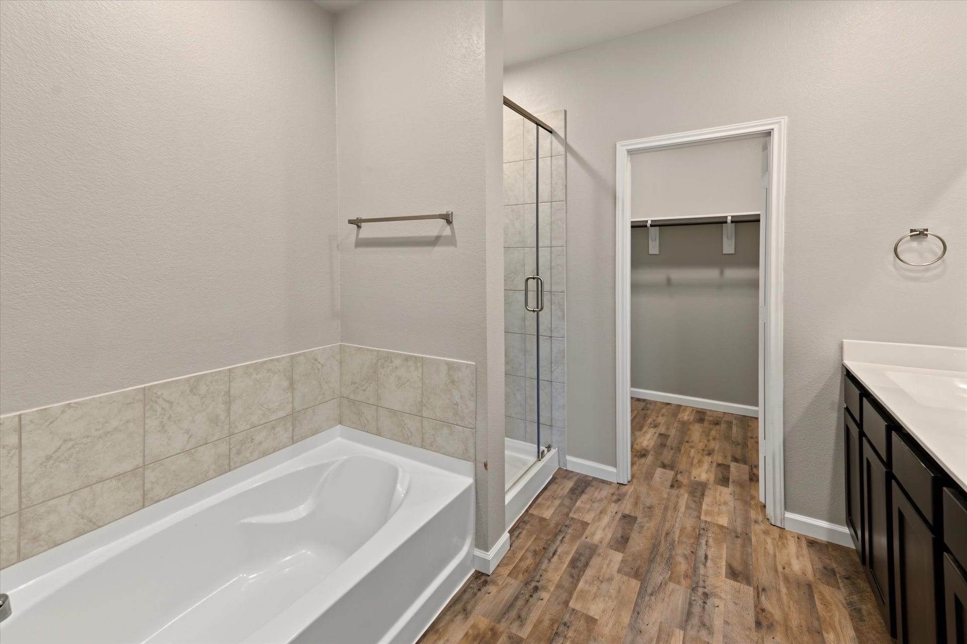 6042 Dulcina Court, Conroe, TX 77304 6042 Dulcina Court, Conroe, TX 77304