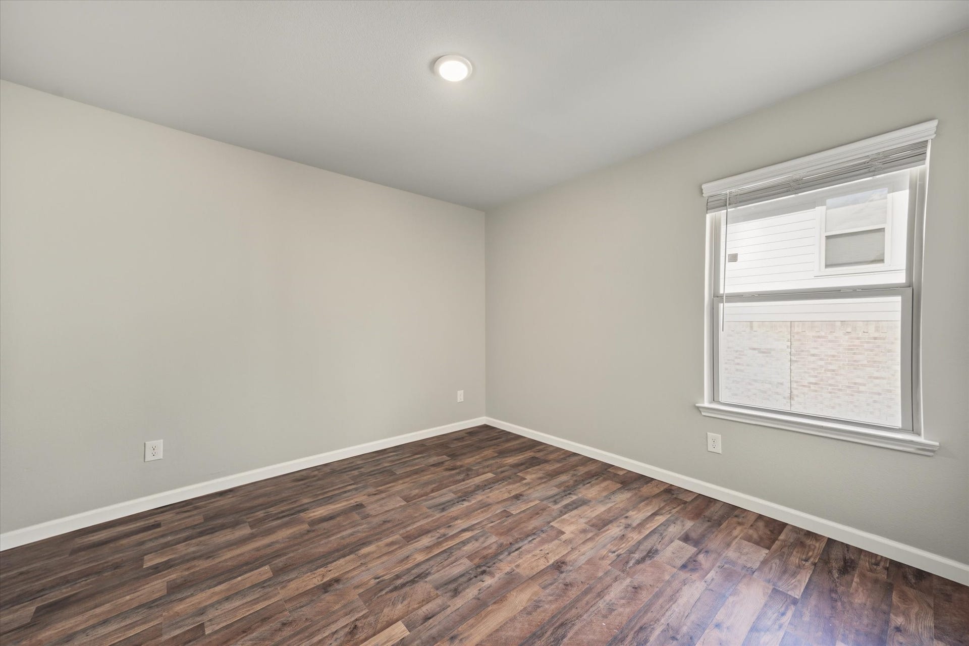 6042 Dulcina Court, Conroe, TX 77304 6042 Dulcina Court, Conroe, TX 77304