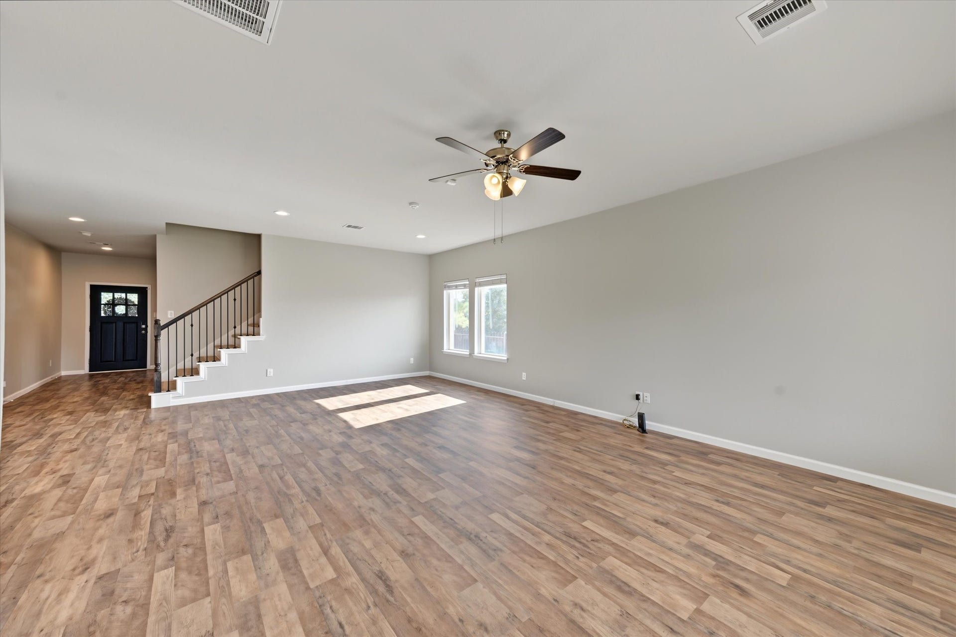 6042 Dulcina Court, Conroe, TX 77304 6042 Dulcina Court, Conroe, TX 77304