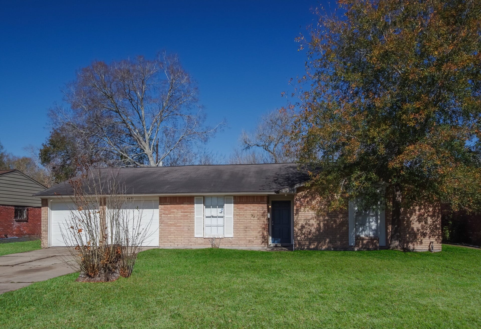 4430 Grapevine Street, Houston, TX 77045 4430 Grapevine Street, Houston, TX 77045