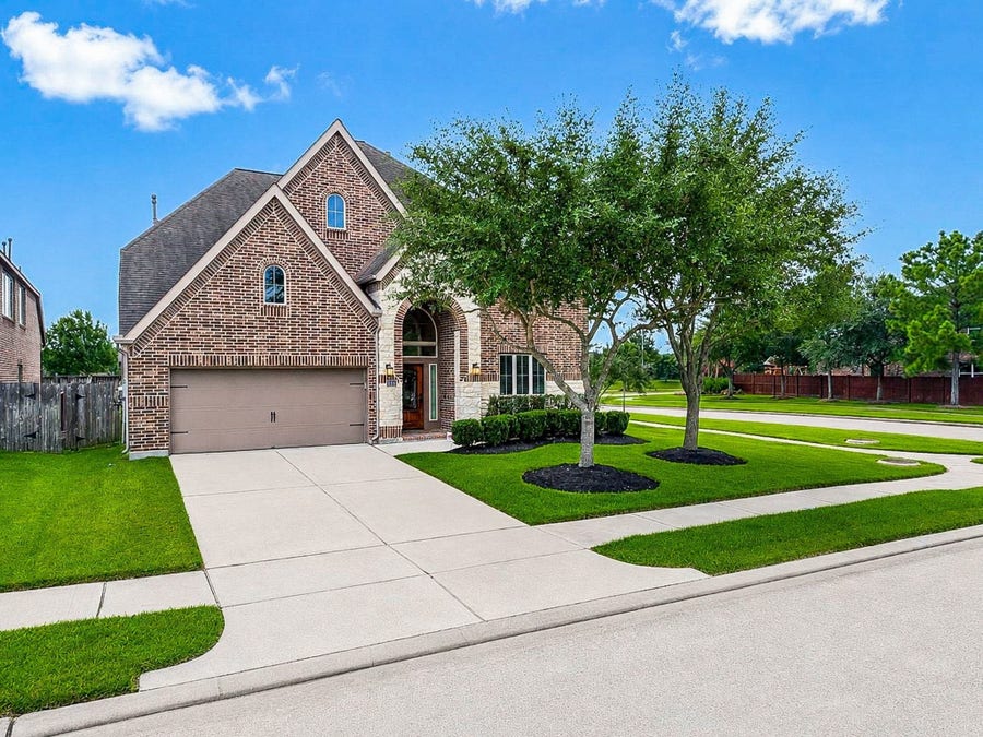 Property photo for 4019 Misty Waters Lane, Katy, TX
