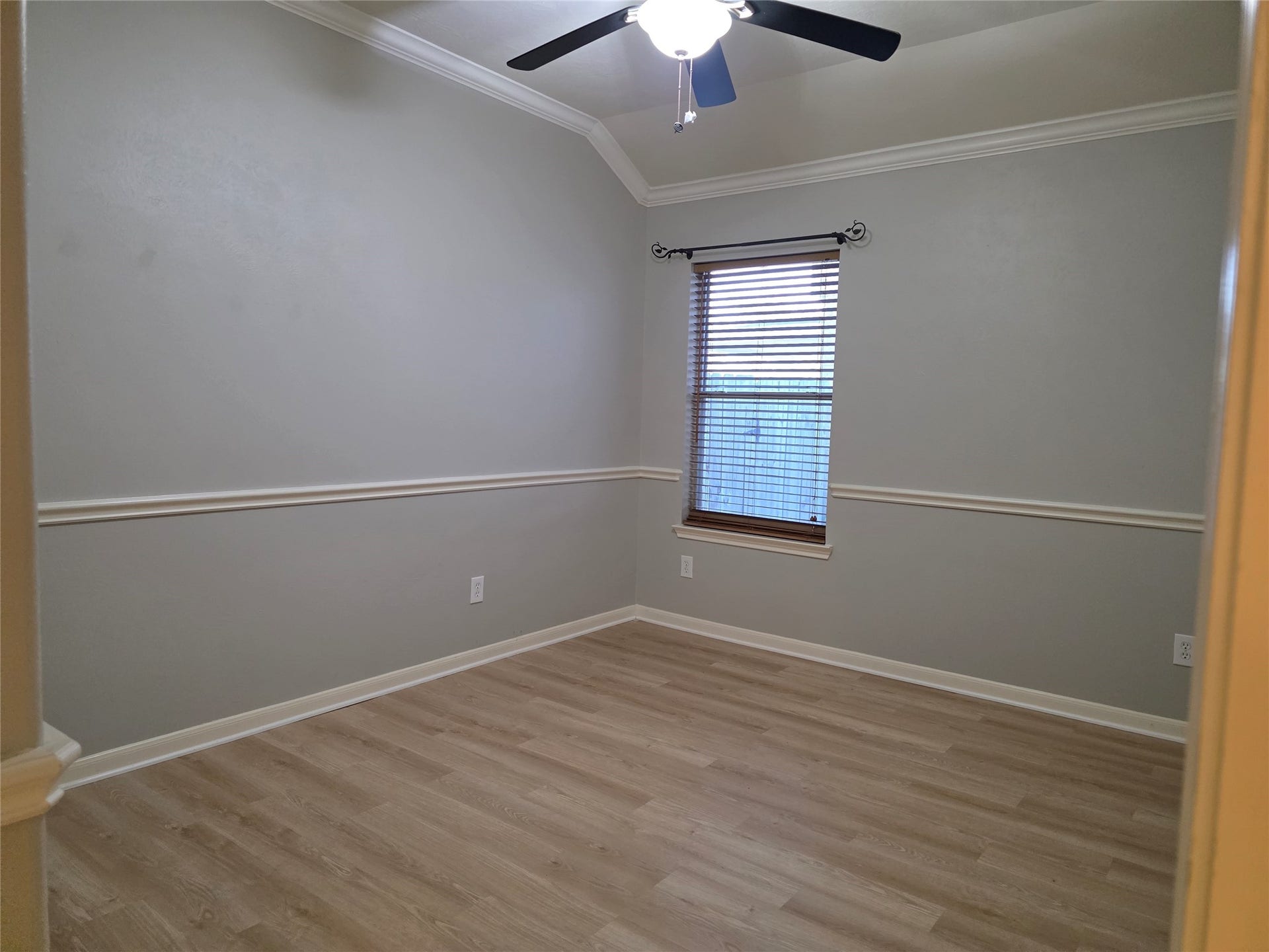 611 Arbor Green Lane, Rosenberg, TX 77469 Third bedroom