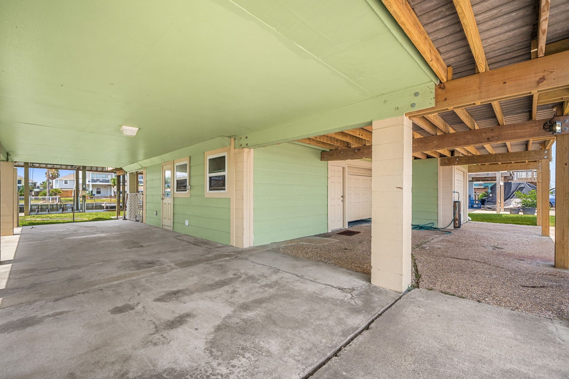 1264 Blue Heron Street, Hitchcock, TX 77563 1264 Blue Heron Street, Hitchcock, TX 77563