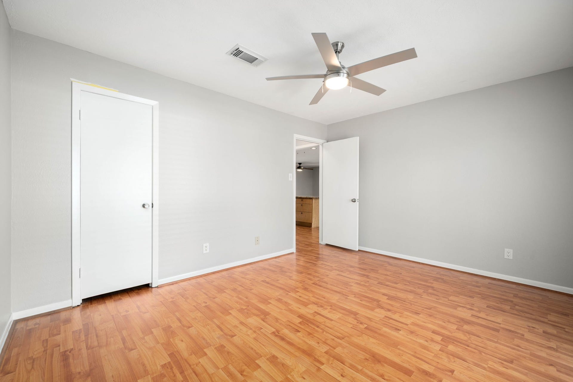 1264 Blue Heron Street, Hitchcock, TX 77563 1264 Blue Heron Street, Hitchcock, TX 77563