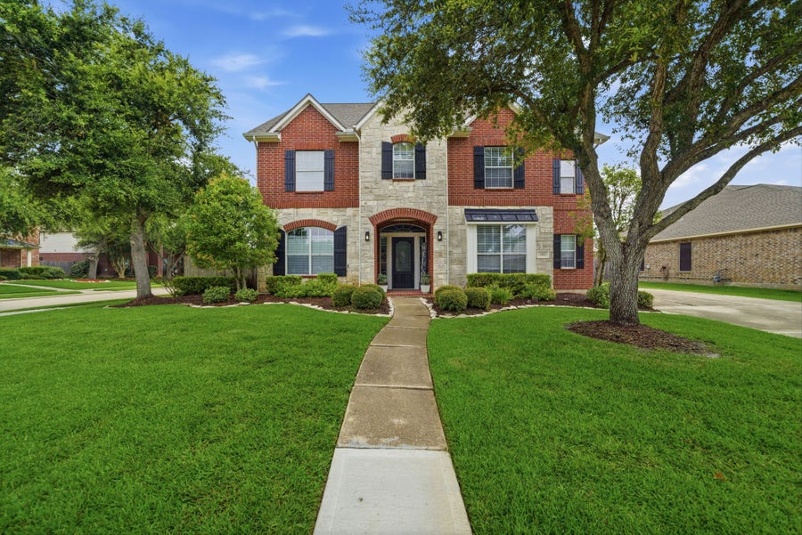 Property photo for 3415 Crossbranch Court, Pearland, TX