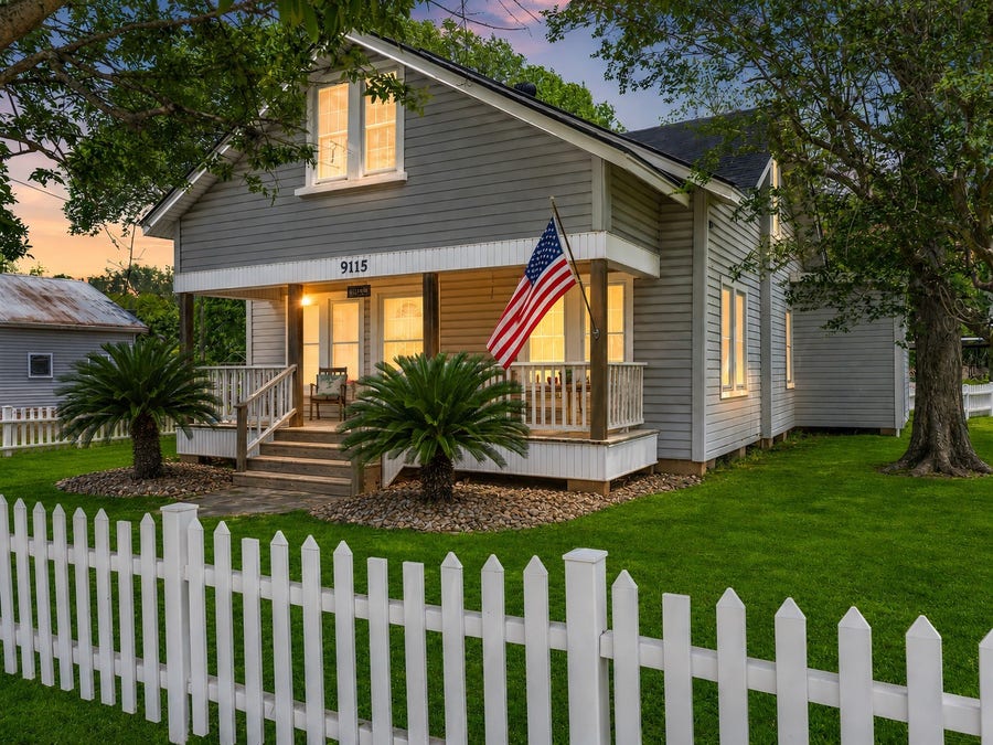 Property photo for 9115 Main Street, Needville, TX